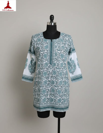 Women's White with blue floral print in L