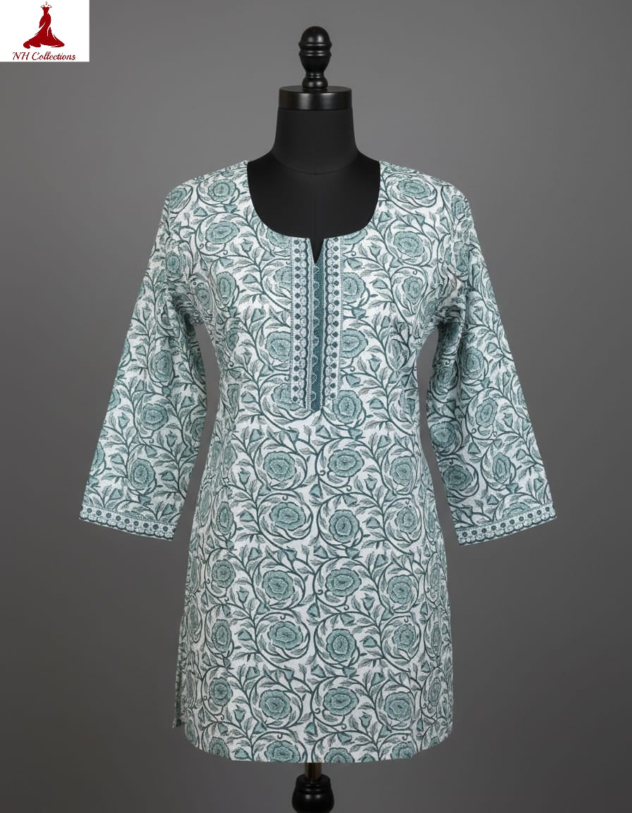 Women's White with blue floral print in 2XL