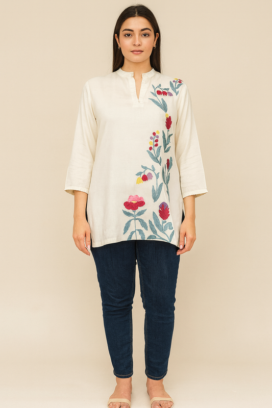 Women's off-white muslin cotton blouse with floral machine embroidery in XL