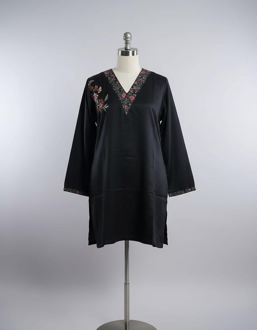 Women's Black jam cotton top with V neck patch in XL