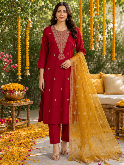 Women’s Red Roman silk Kurta Set with yellow dupatta in S