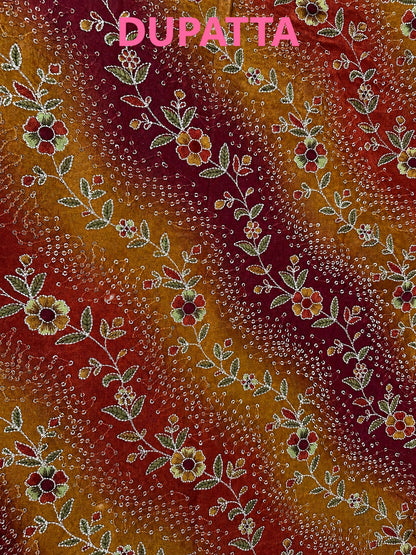 Women’s Rust Chinnon Embroidered Kurta Set in M