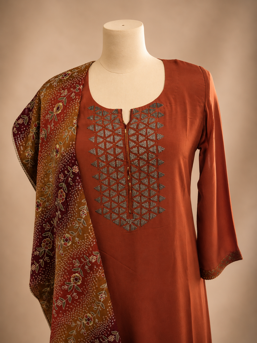 Women’s Rust Chinnon Embroidered Kurta Set in M