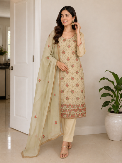 Women’s Beige organza embroidered kurta set with chiffon dupatta in XL