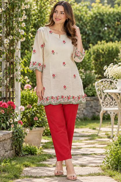 Women's Off-White Mul Chanderi Floral Embroidered Top in S