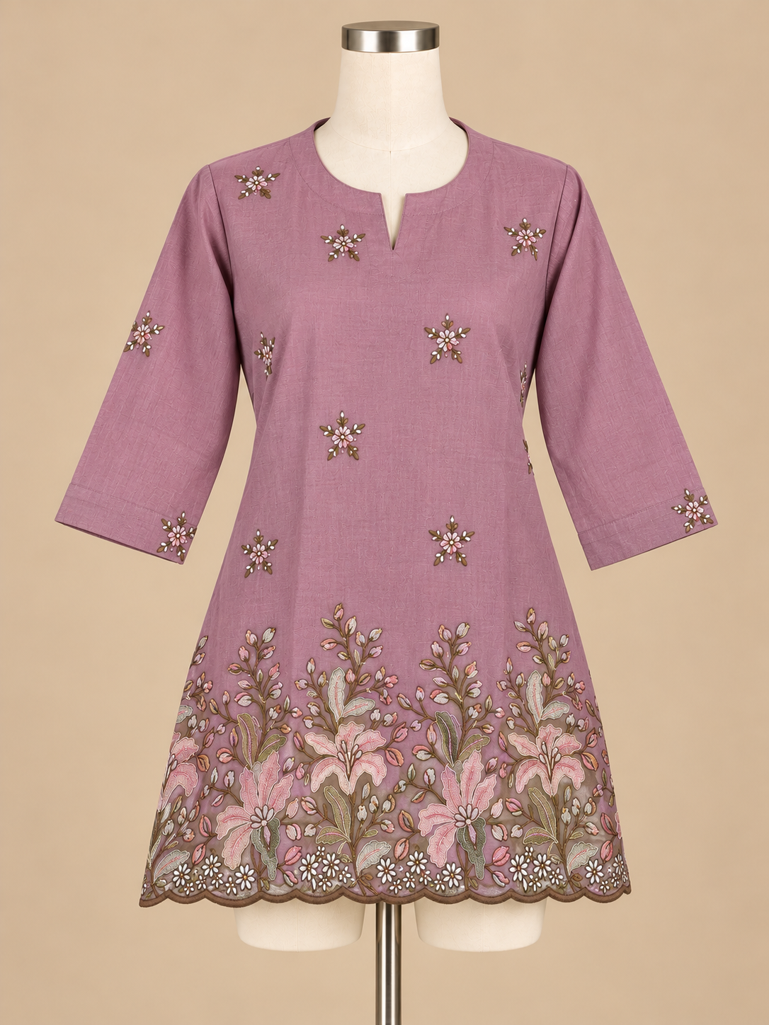 Women's Mul Chanderi Top with floral embroidery in M, L & 2XL