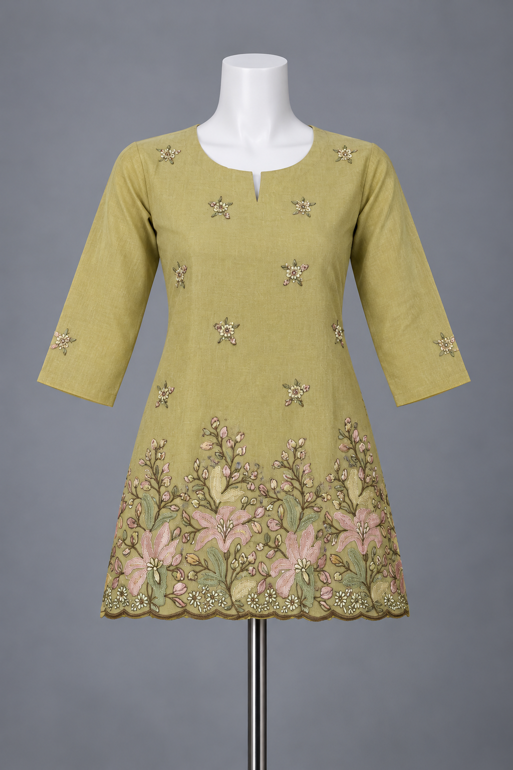 Women's Mul Chanderi Top with floral embroidery in M, L & 2XL