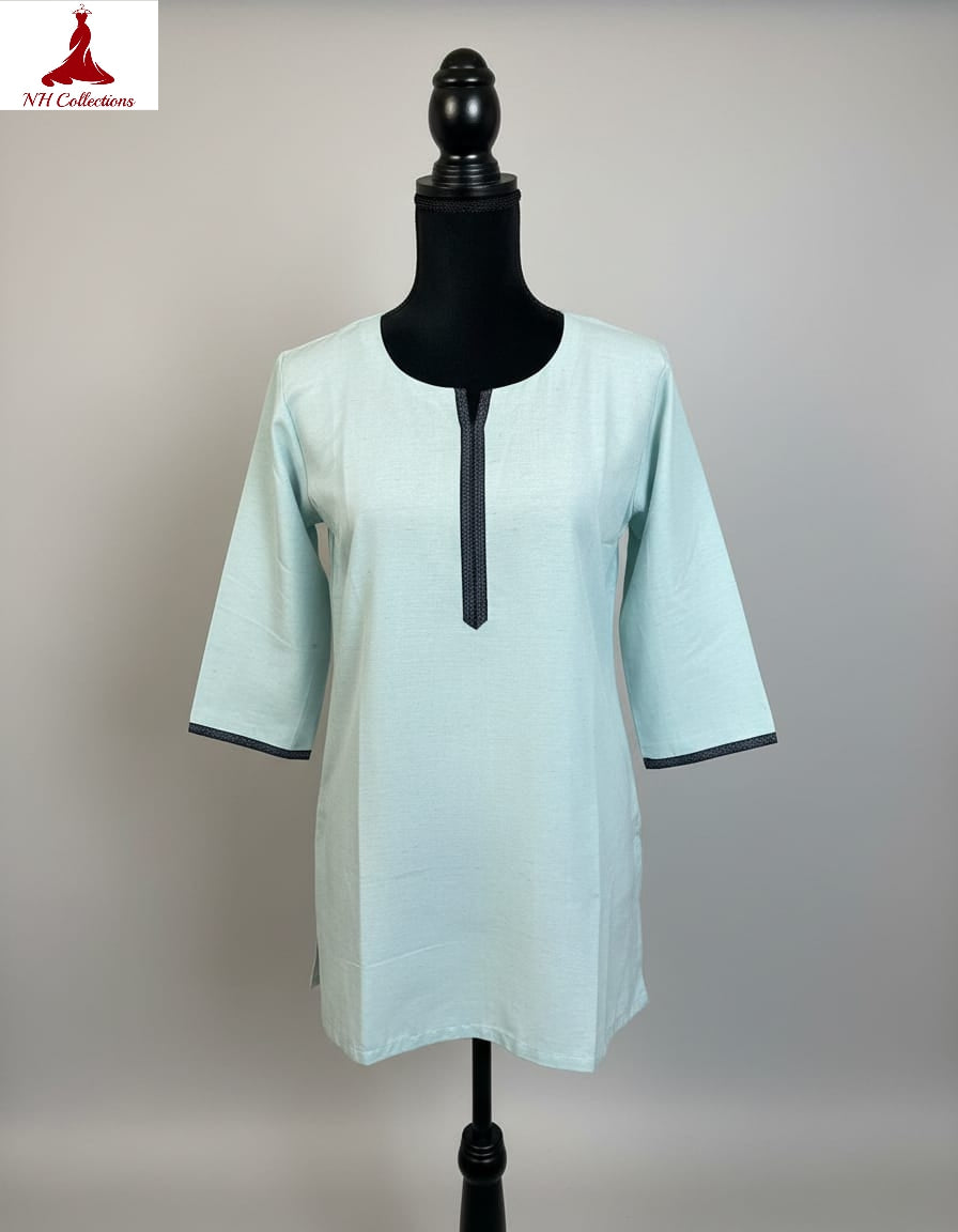 Women's Light Blue Cotton Blouse in M