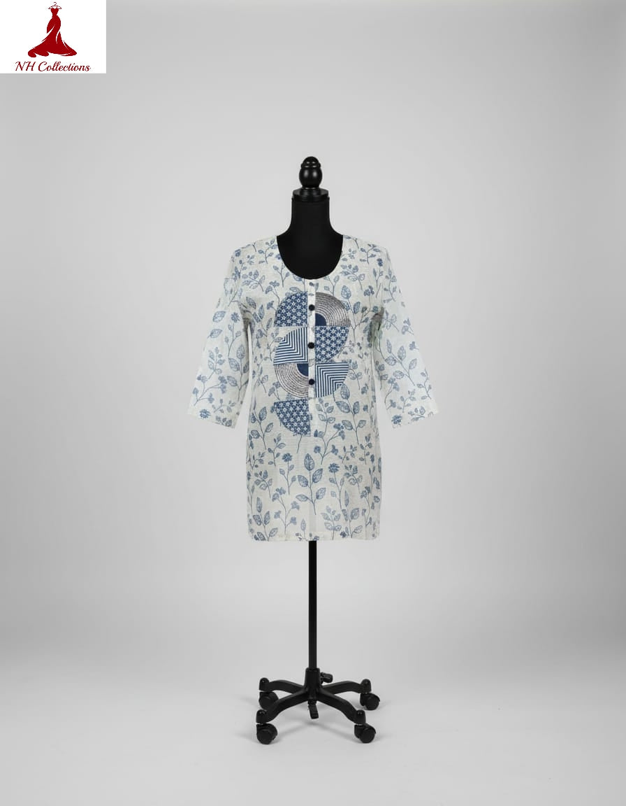 Women's White with blueprint and applique semi-circle Top in M