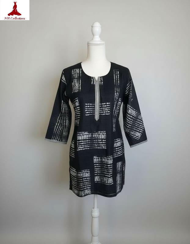 Women's Black printed cotton blouse in M