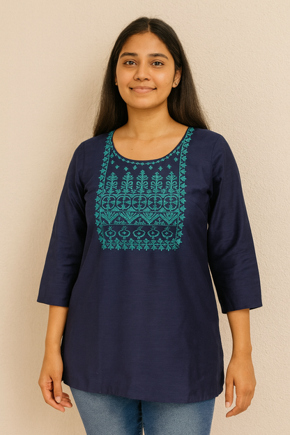 Women's navy blue blouse with cross-stitch in S