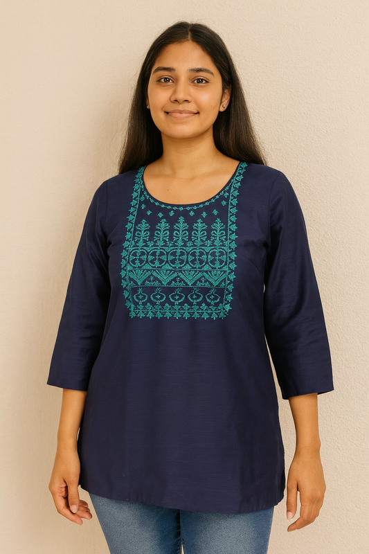 Women's navy blue blouse with cross-stitch in S