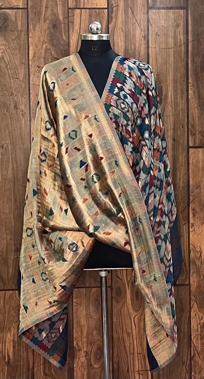 Women’s reversible ikkat weave zari shawls