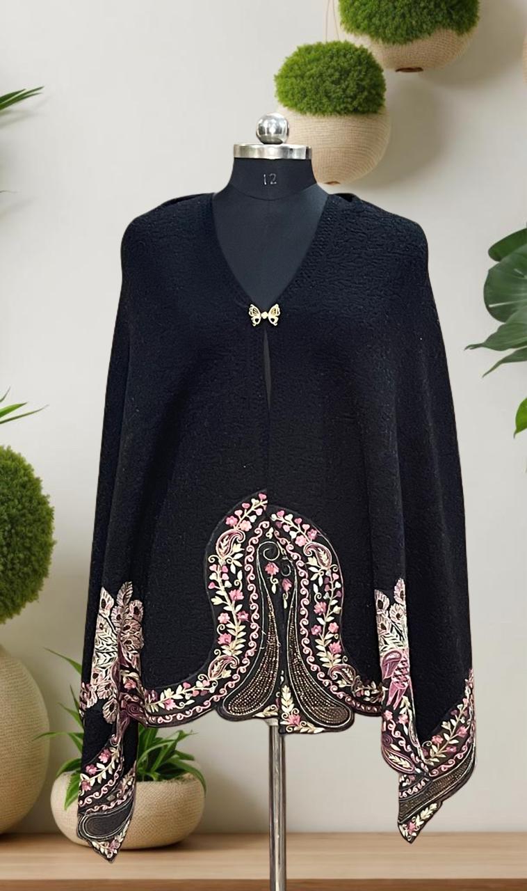 Women's knitted shawls with peacock embroidery