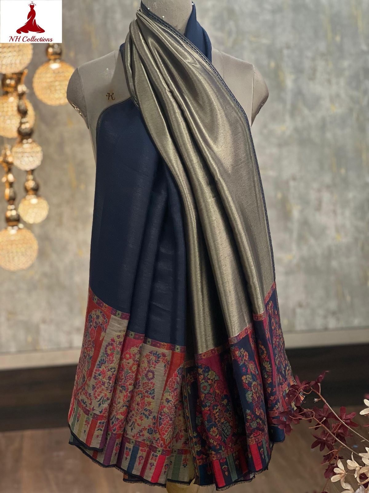 Women's zari reversible shawl with dual kani palla