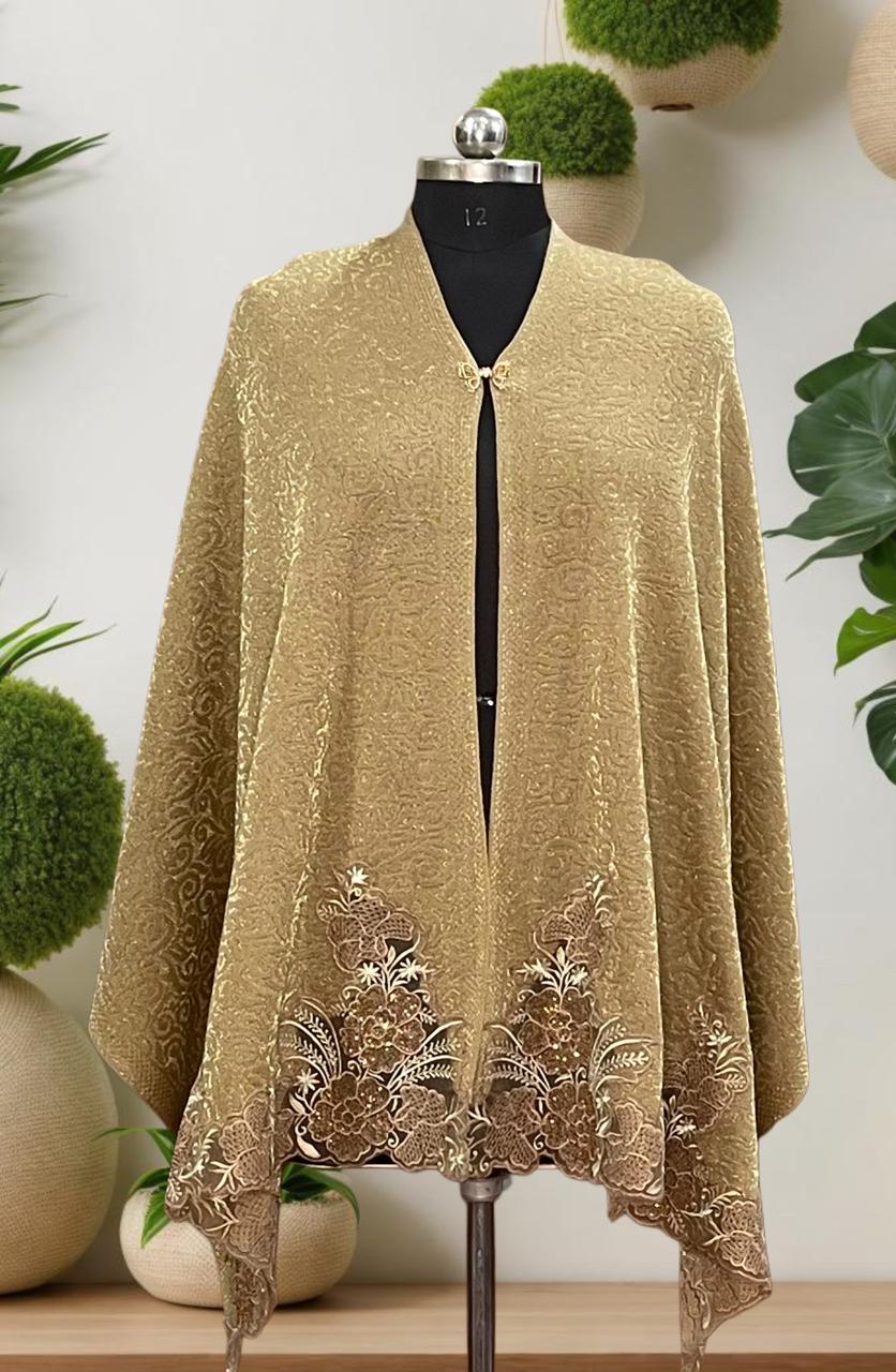Women's knitted shawl with small floral cutover