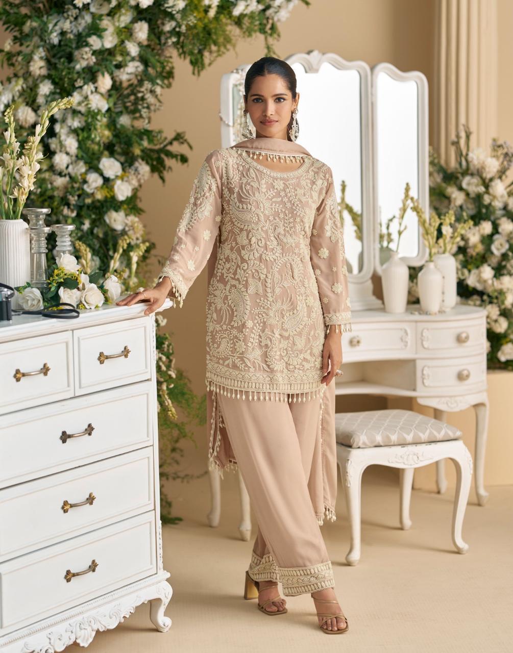 Women’s pale mauve georgette kurta Set with bead work in S & M