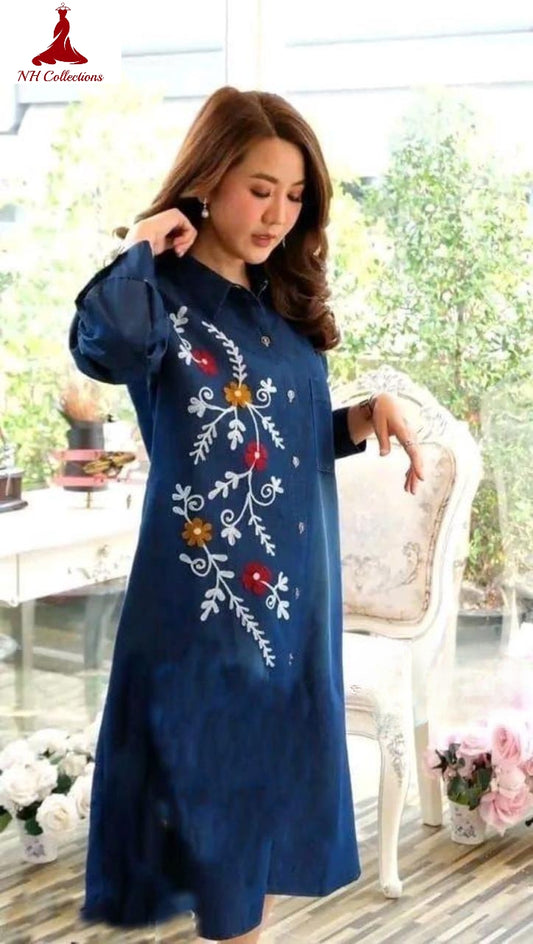 Women’s denim floral Embroidered A-Line shirt dress in M