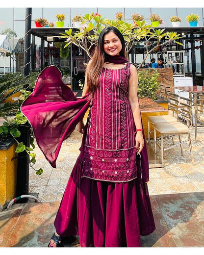 Women’s burgundy georgette sharara set in XS