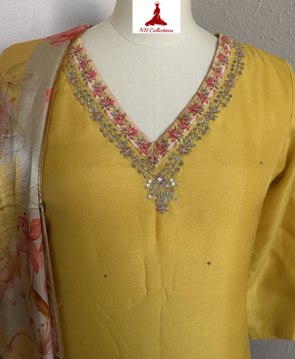 Women’s yellow silk kurta set with gaji silk dupatta & lagdi border in L