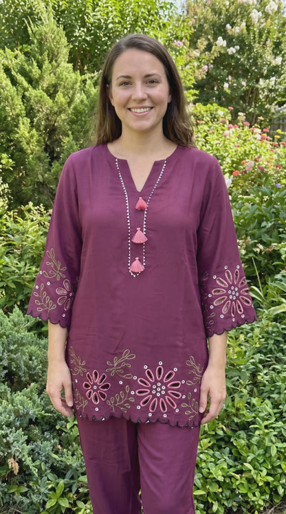 Women's coordset in wine color with cutwork in M