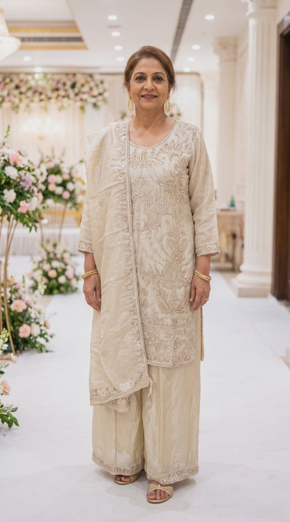 Women's ivory embroidered bead work kurta with pallazo in XL