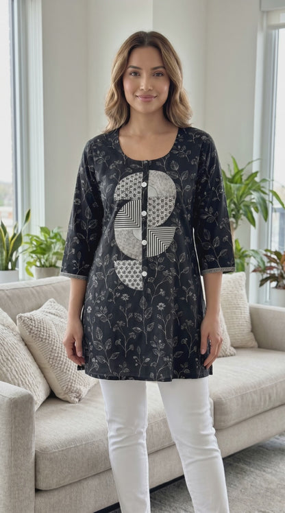 Women's Black with white print & semi-circle applique design in XL