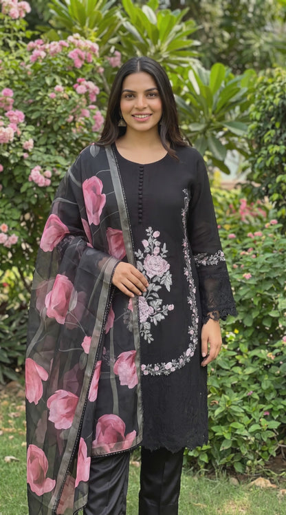 Women's black georgette pakistani kurta set in M