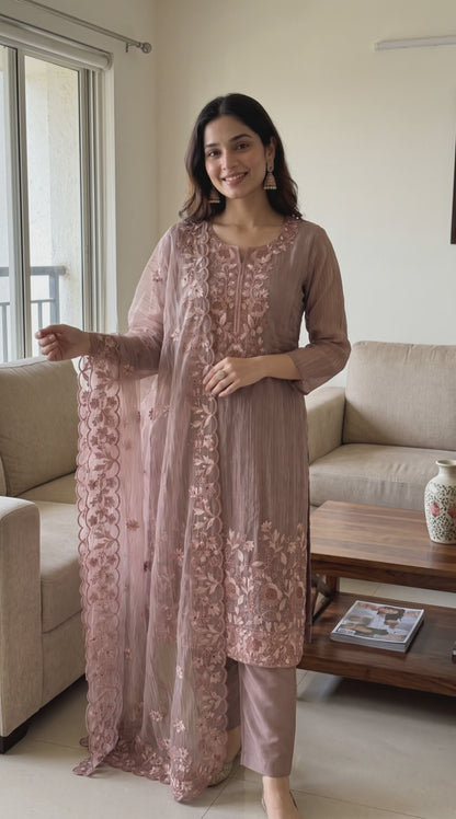 Women's Crushed Shimmer Silk Kurta Set with Cutwork in L & XL