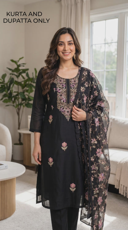 Women's Black Chanderi Silk Embroidered Kurta with Organza Dupatta in XL